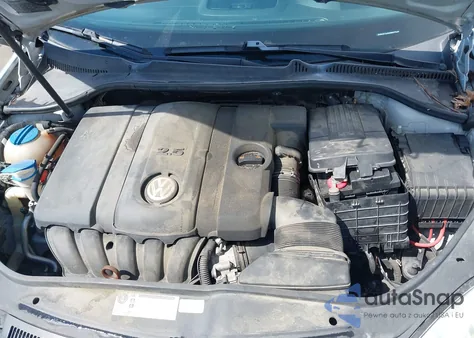 2010 Volkswagen Jetta S из США, поврежденный, VIN 3VWJZ7AJ9AM007549